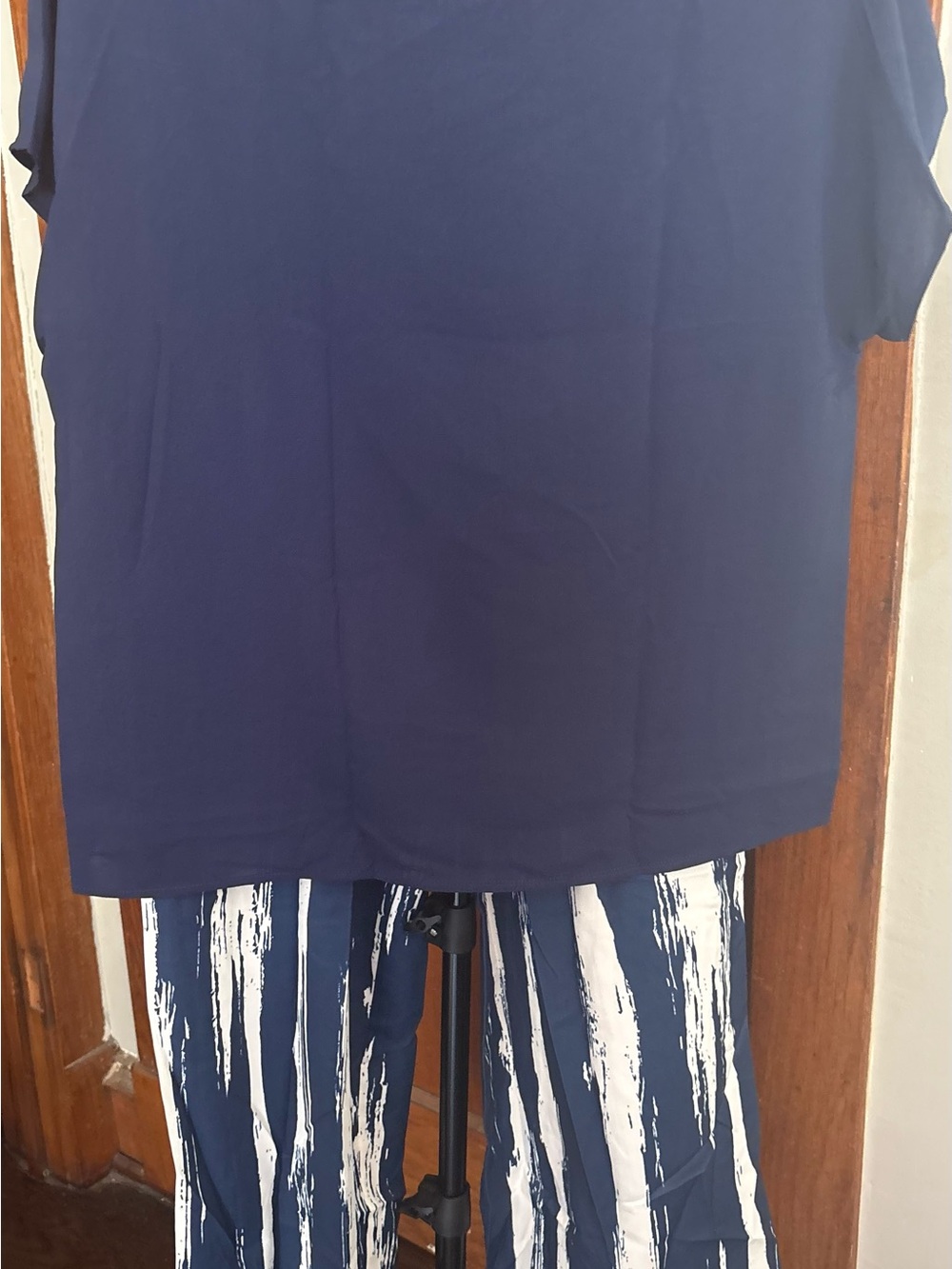 Navy Tee & Blue/White Brushstroke Print Wide-Leg Pants Set - Picture 10 of 13